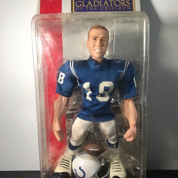 2005 NFL, Peyton Manning Indianapolis Colts #18 Football Action Figure. - Picture 5 of 11